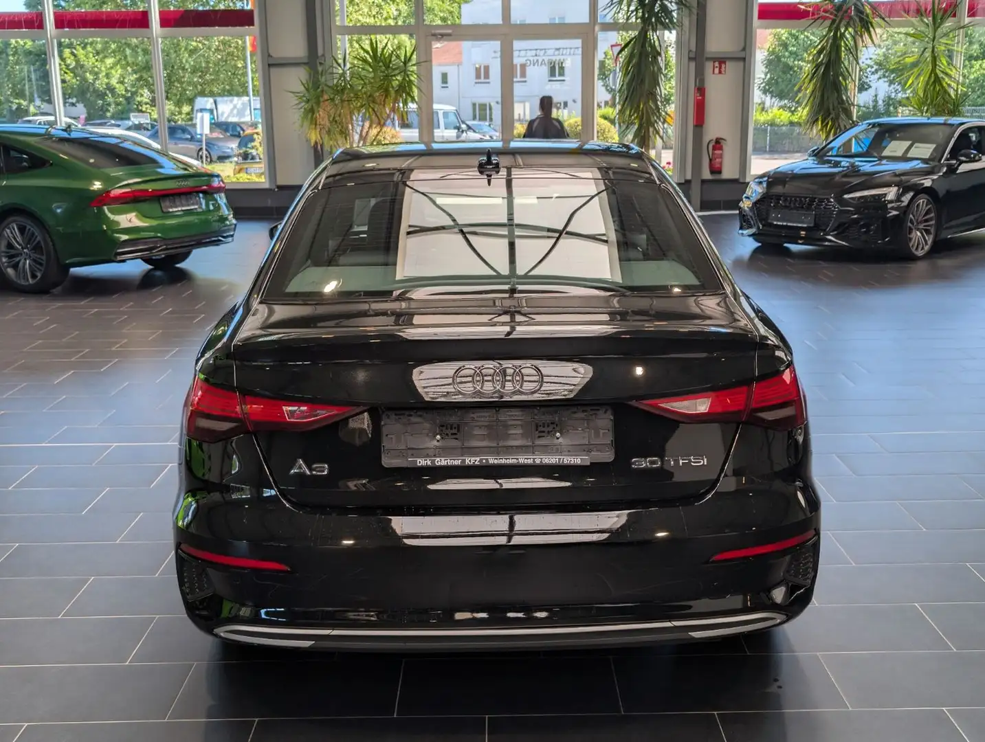 Audi A3 2021 — ззаду прямо