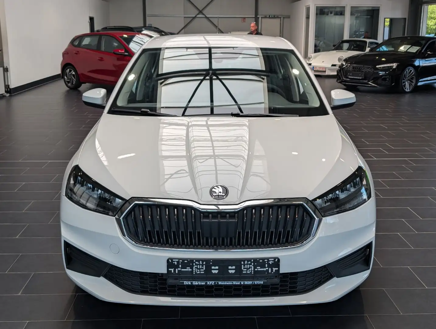 Škoda Fabia 2023 — вигляд спереду