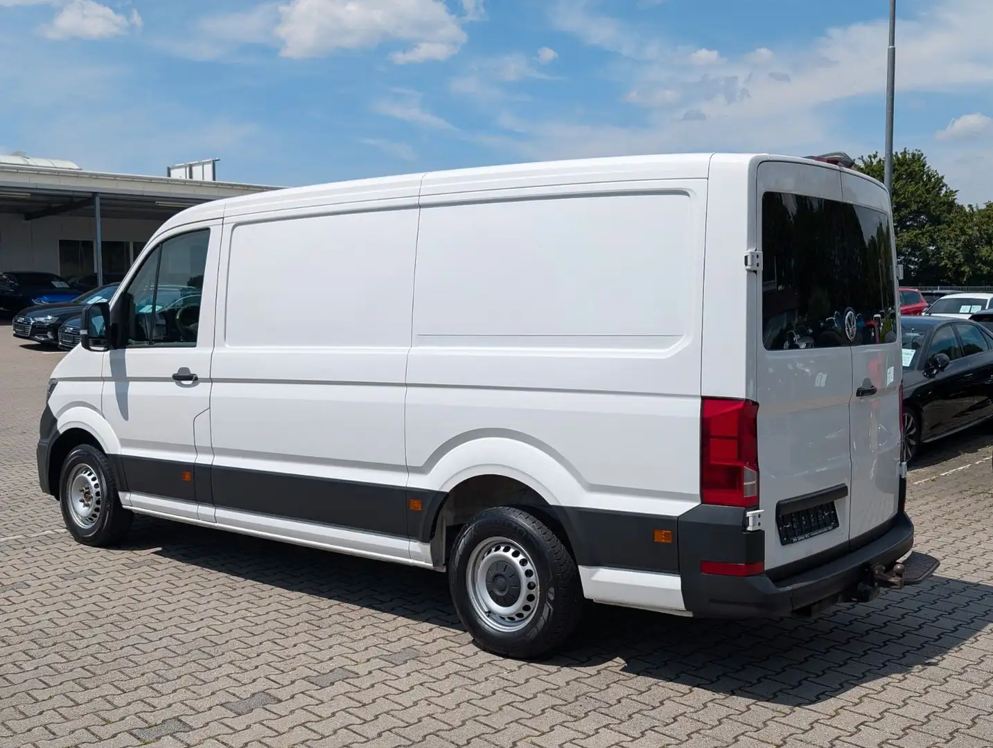 VW Crafter 2022 — вид ззаду